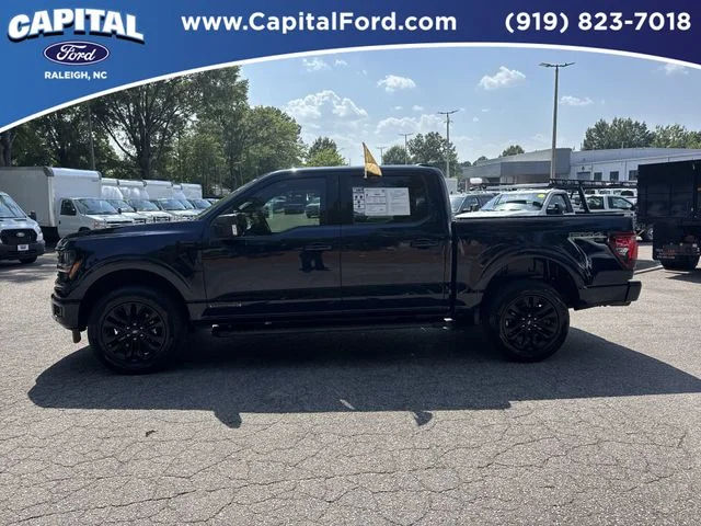 Used 2025 Blue Ford XLT image 5