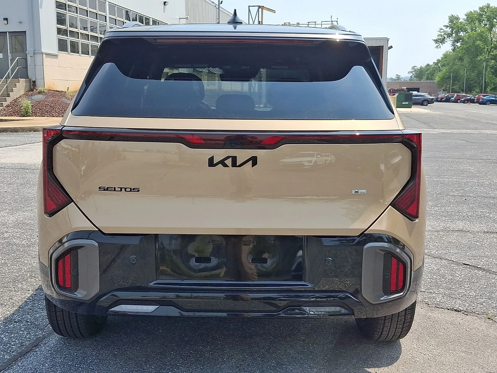 New 2027 Brown Kia X-Line S image 6