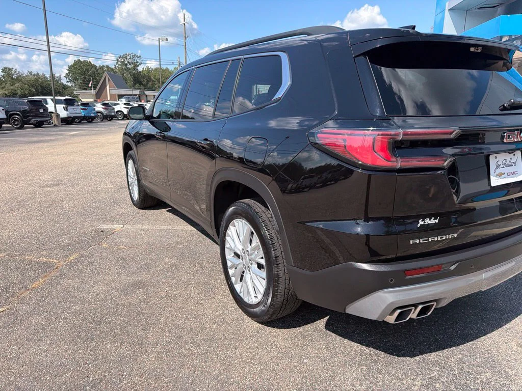 Used 2026 Ebony Twilight Metallic GMC Elevation image 3