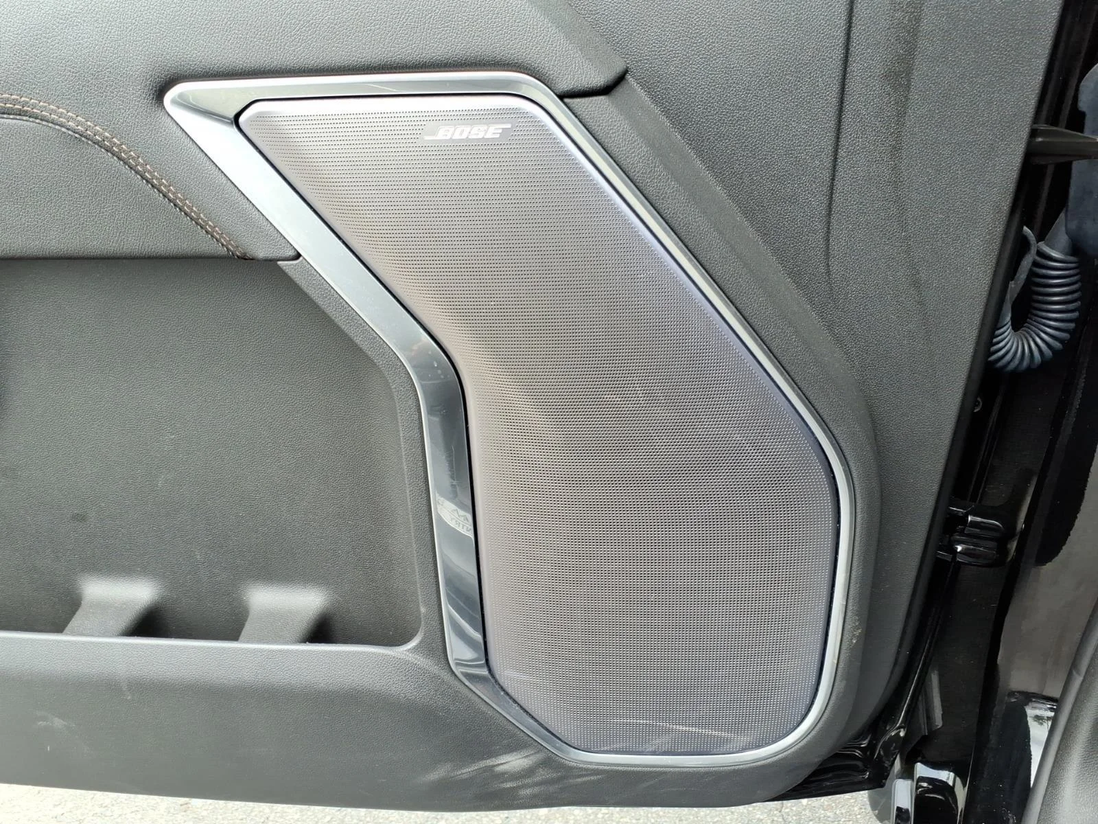 Used 2025 Black Chevrolet High Country image 6
