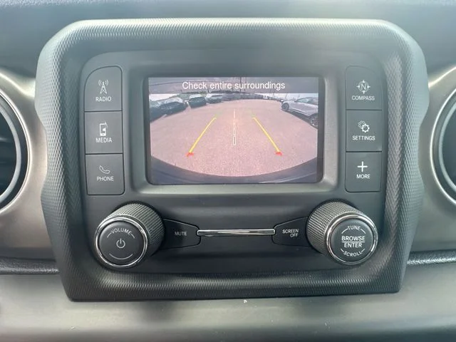 Used 2020 White Jeep Unlimited Sport image 19