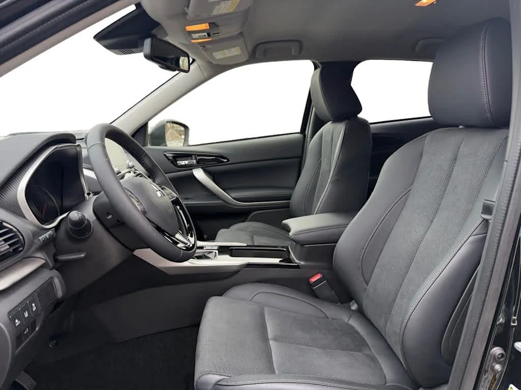 2026 Mitsubishi Eclipse Cross SE - Photo 11
