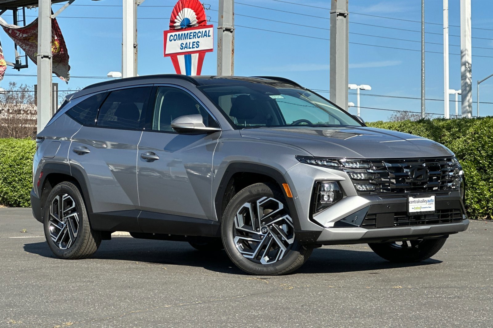 New 2026 Shimmering Silver Hyundai Limited image 2