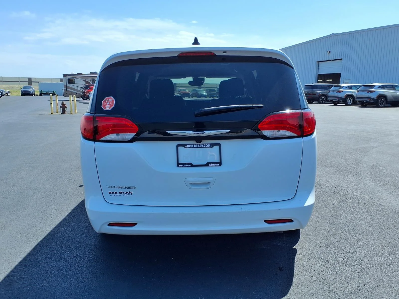 Used 2023 Bright White Clear Coat Chrysler LX image 17