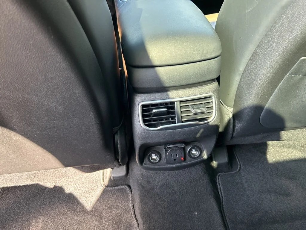 Used 2023 Black Hyundai Calligraphy image 30