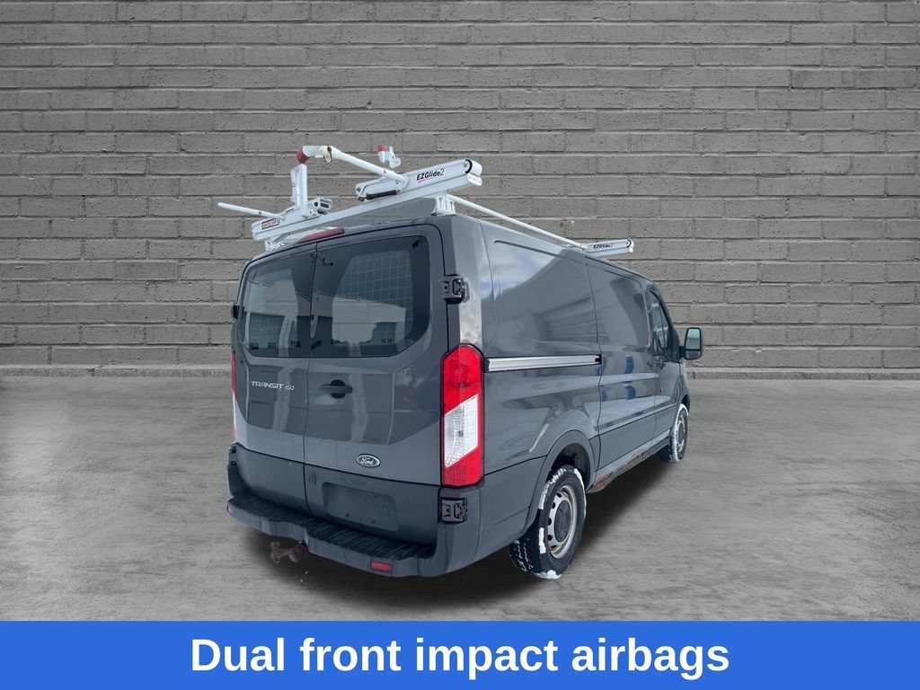 Used 2016  Ford BASE image 10