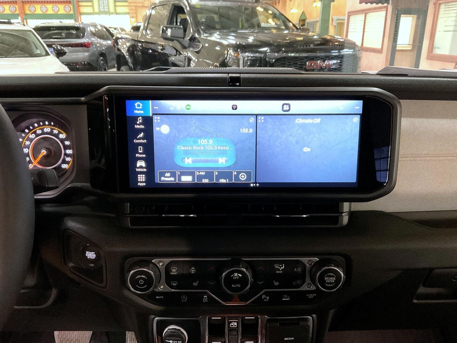 Used 2024 Green Jeep Sport image 13