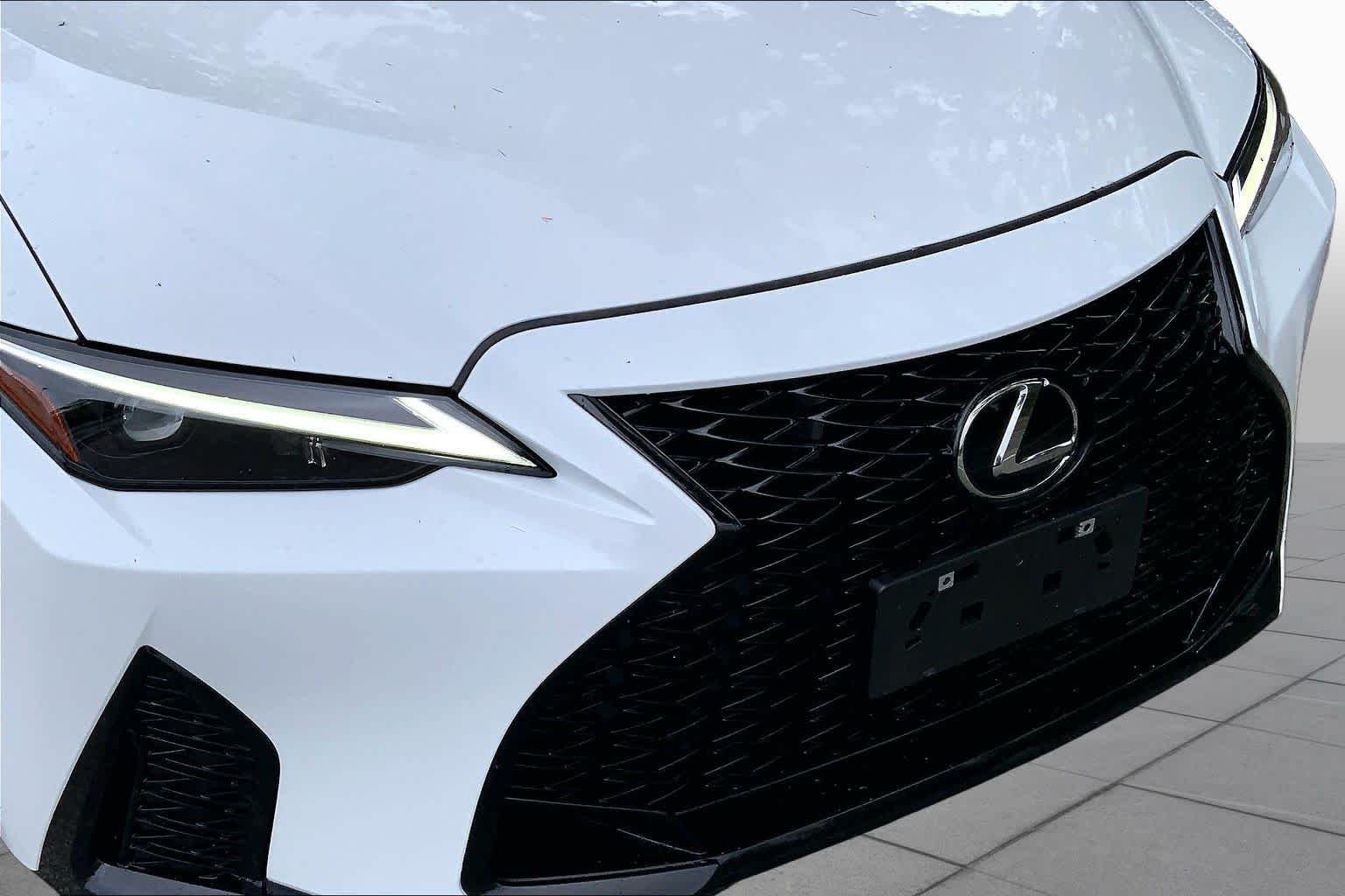 Used 2024 Ultra White Lexus F SPORT Design image 29