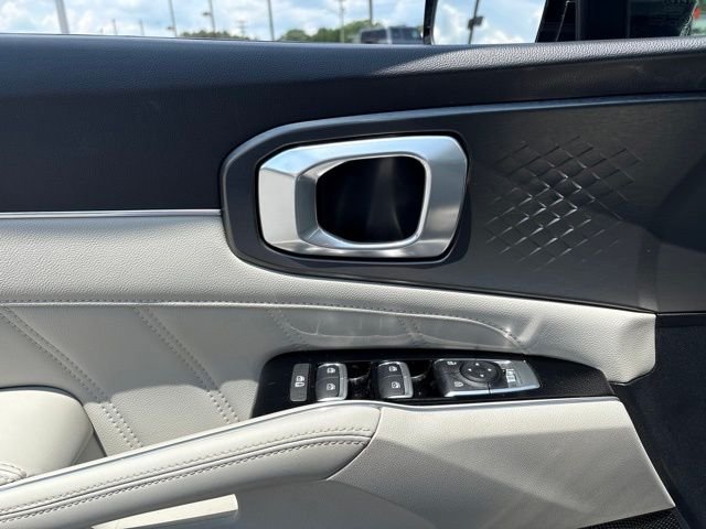 Used 2022 Glacial White Pearl Kia SX image 11