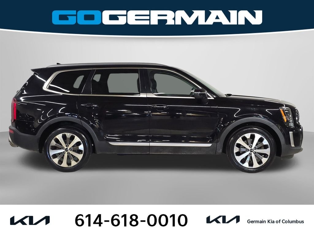 Used 2020 Black Kia S image 7