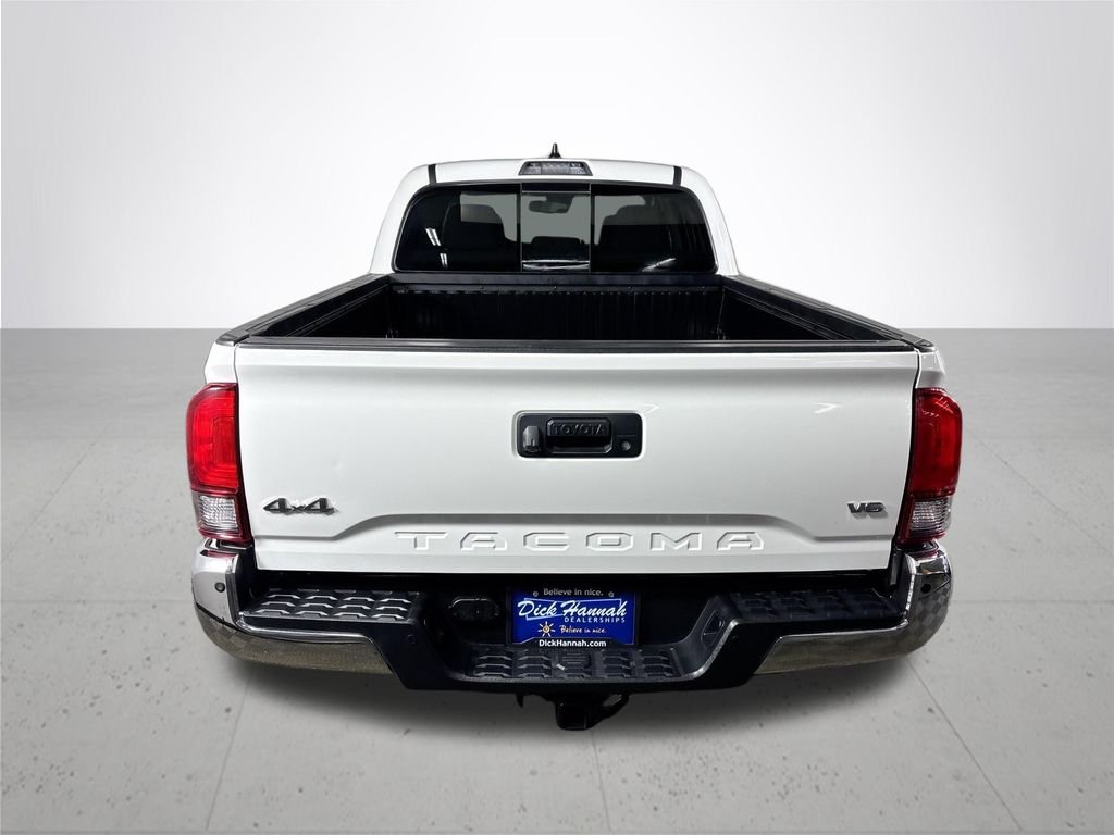 Used 2020 White Toyota SR5 image 7