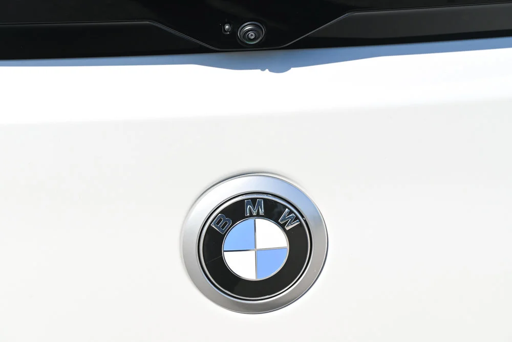 Used 2025 White BMW xDrive28i image 12