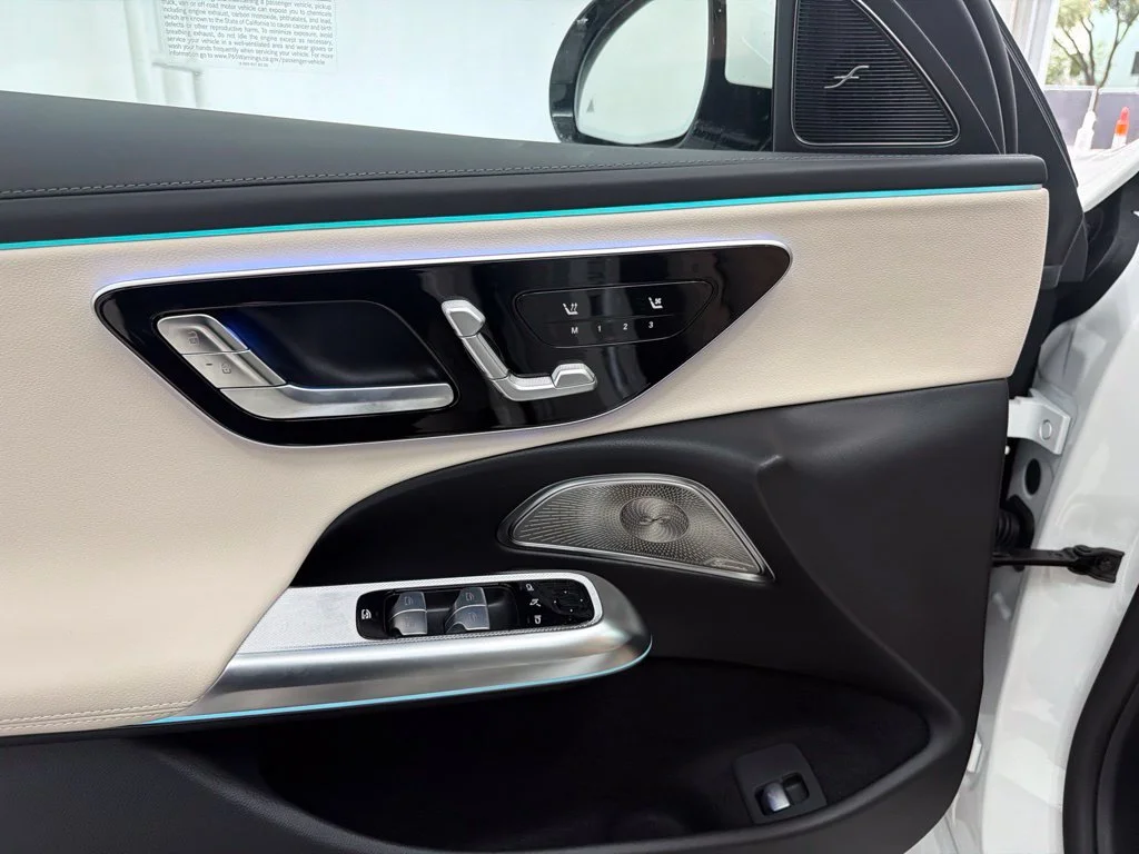 New 2027 White Mercedes-Benz E 450 image 14