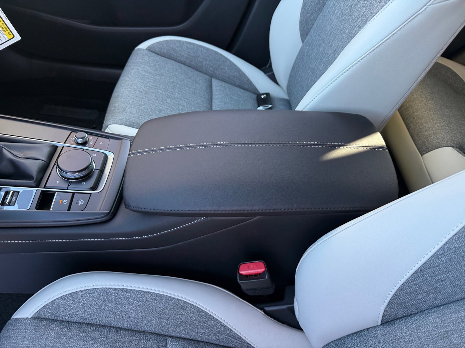 2026 Mazda CX-30 Aire Edition - Photo 14