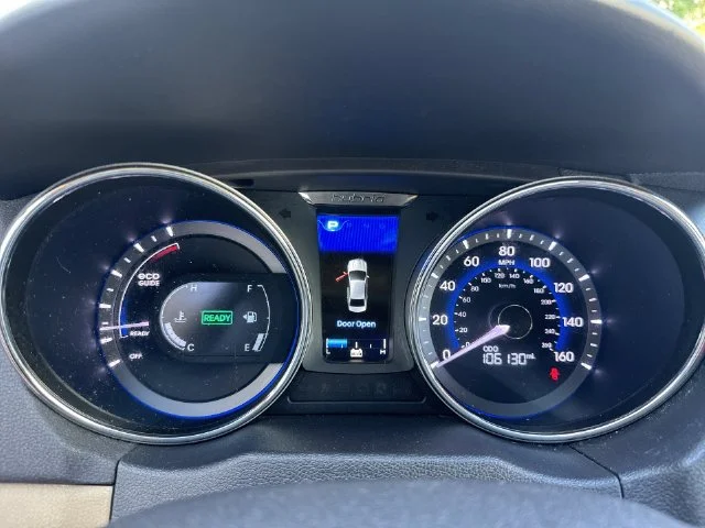 Used 2013 Black Hyundai Limited image 18