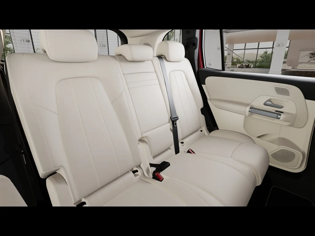 New 2026 Manufaktur Patagonia Red Metallic Mercedes-Benz GLB 250 4MATIC® image 40