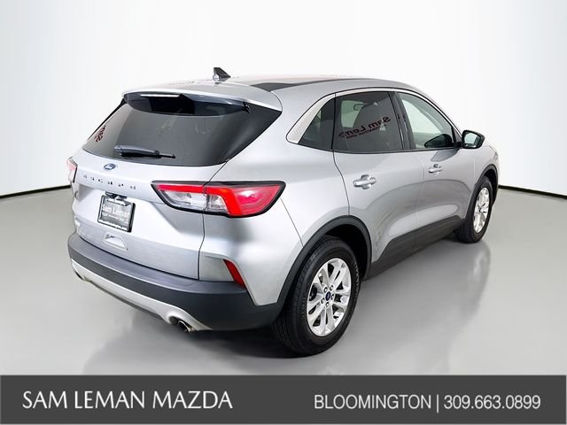 Used 2022 Silver Ford SE image 7