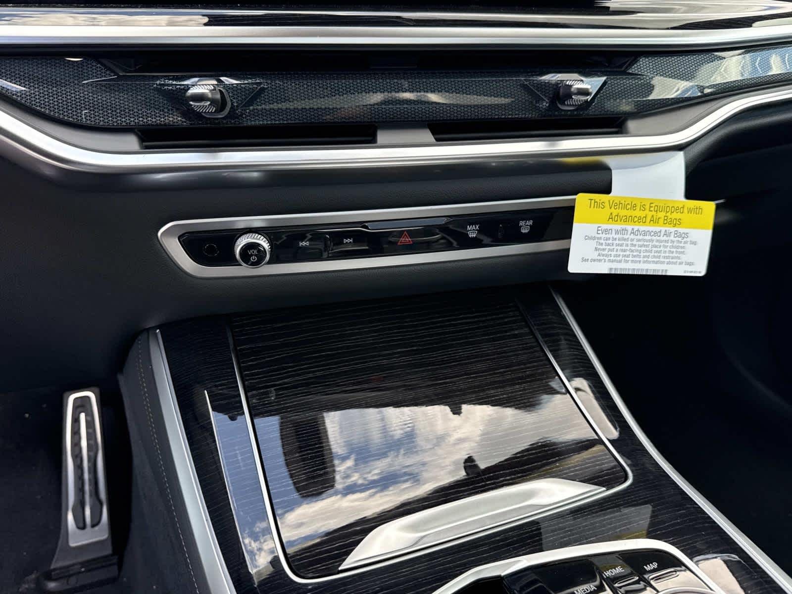 New 2026 Dravit Grey Metallic BMW xDrive40i image 20