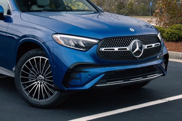 New 2026 Starling Blue Metallic Mercedes-Benz GLC 300 image 2