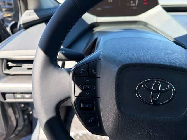 Certified Used 2027 01m2 Toyota LE image 16