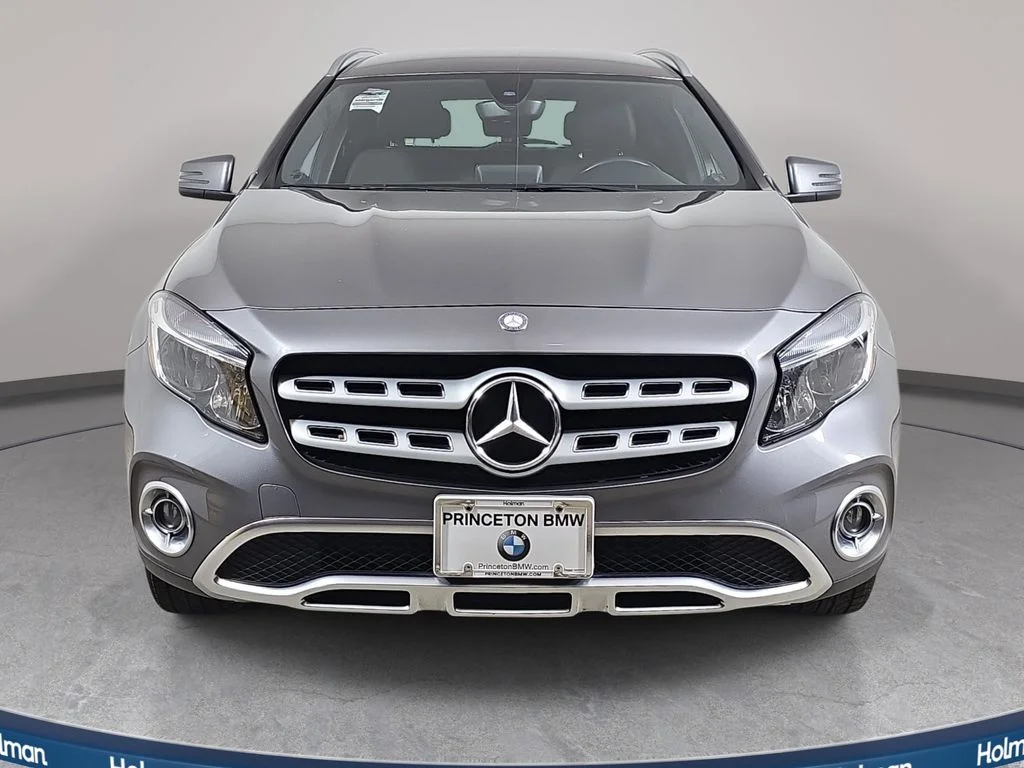 Used 2018 Gray Metallic Mercedes-Benz GLA 250 image 3