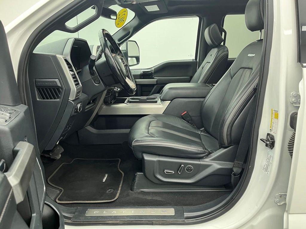 Used 2022 White Metallic Ford Platinum Lifted Truck image 23