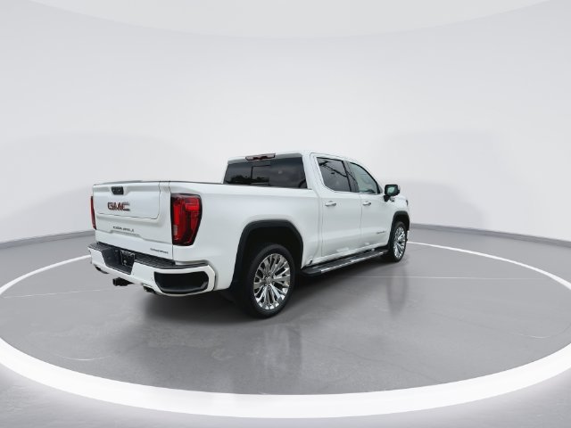 Used 2023  GMC Denali image 8