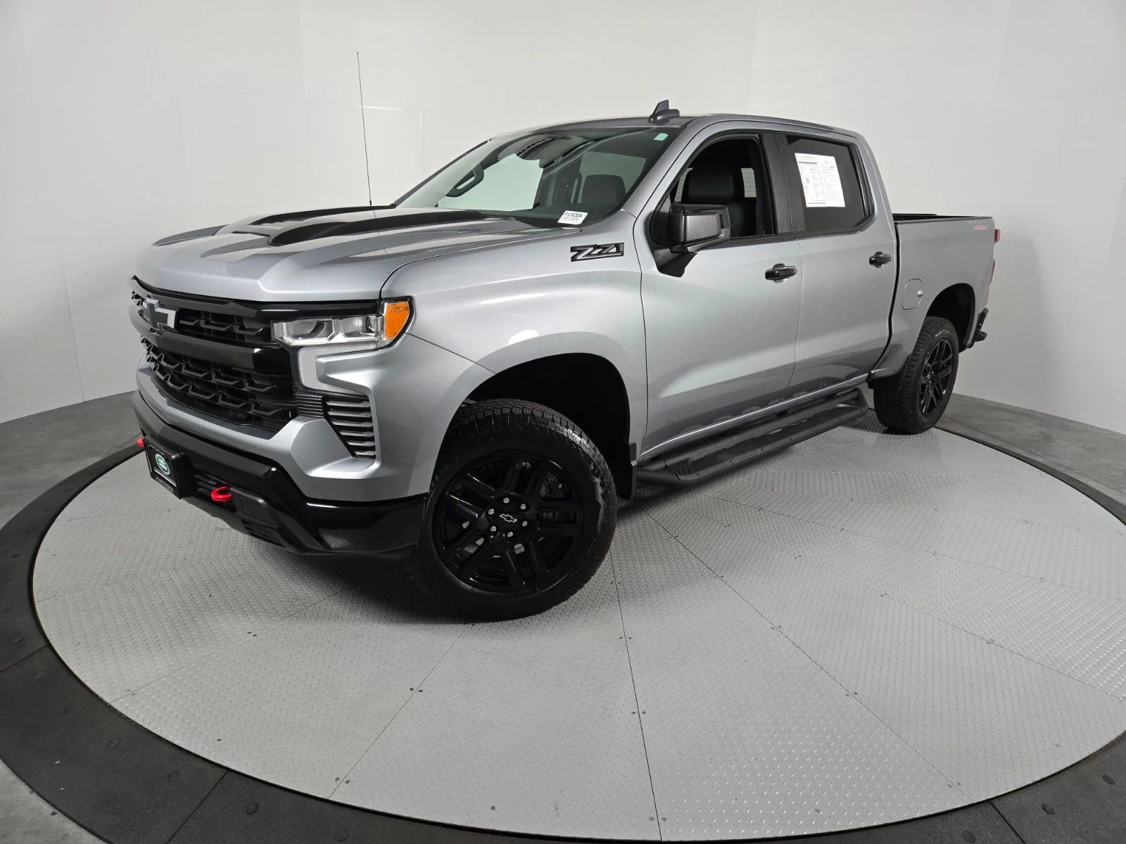 2025 Chevrolet Silverado 1500 LT Trail Boss 4X4 Crew Cab Short Box's photo