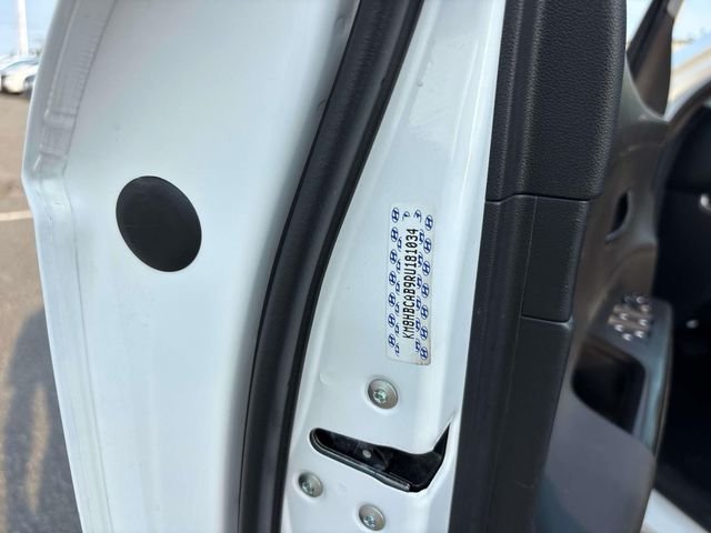 Used 2024 White Hyundai SEL image 32