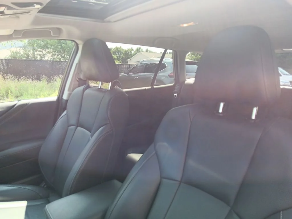 Used 2020 Autumn Green Metallic Subaru Limited image 15