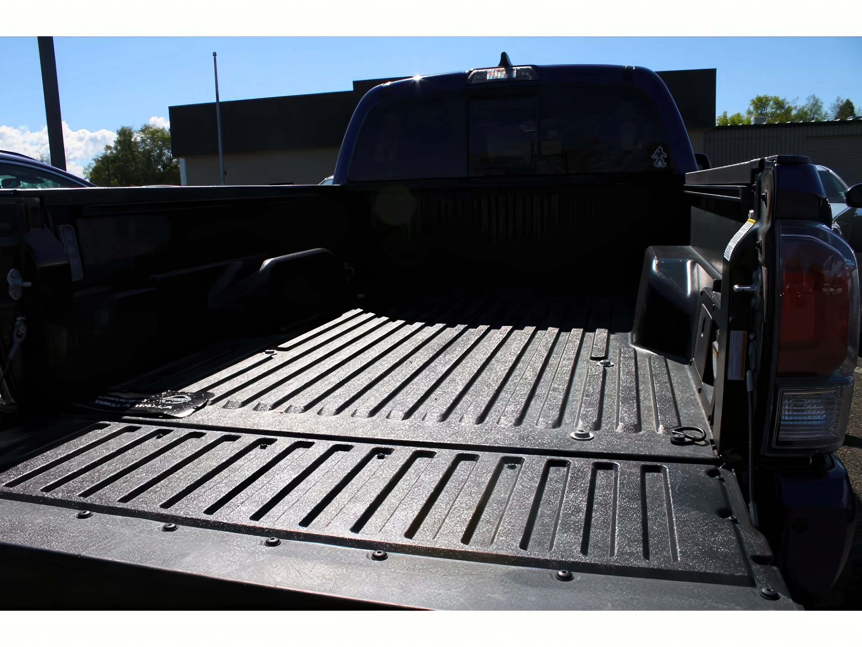 2023 Toyota Tacoma Limited - Photo 25