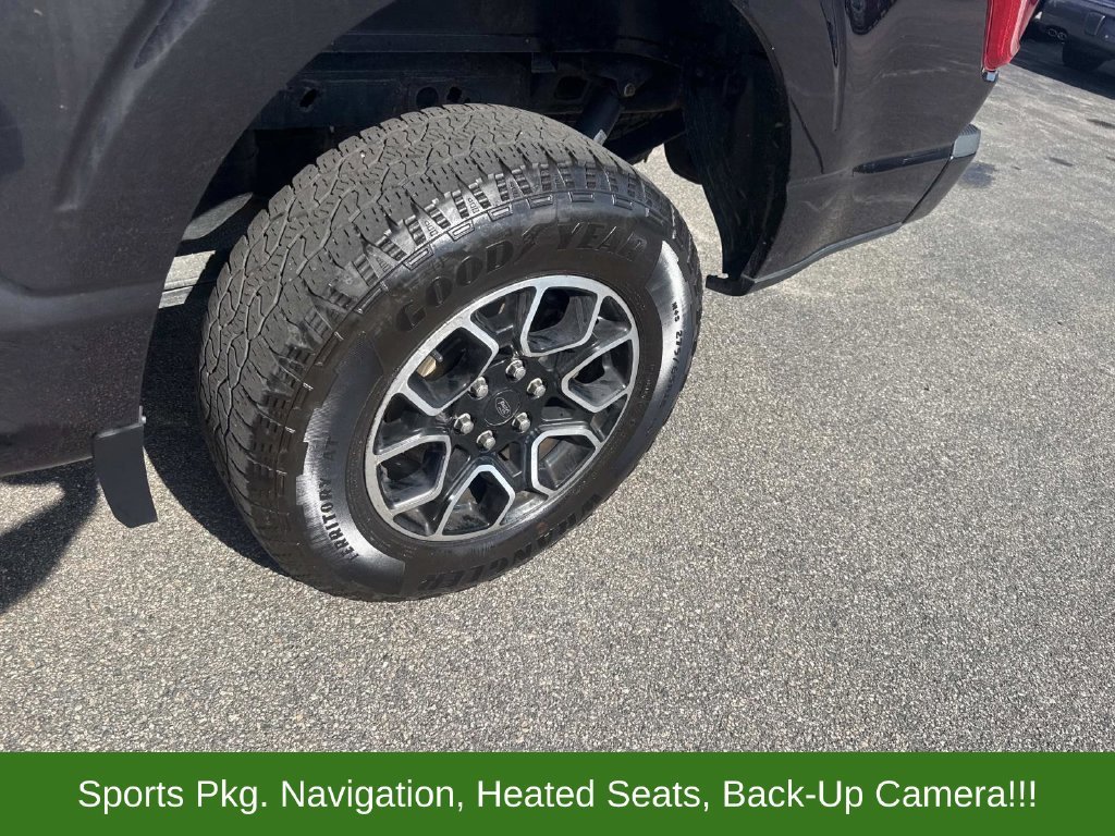 Used 2021 Black Ford XLT image 12