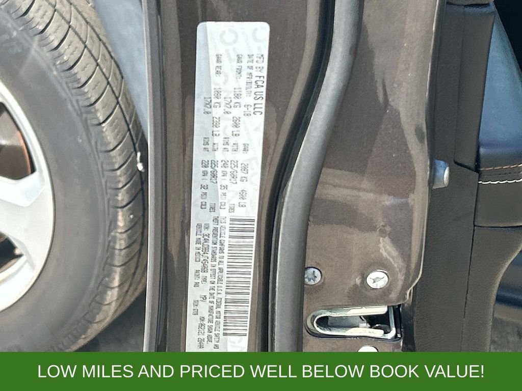 Used 2018 Gray Jeep Latitude image 10
