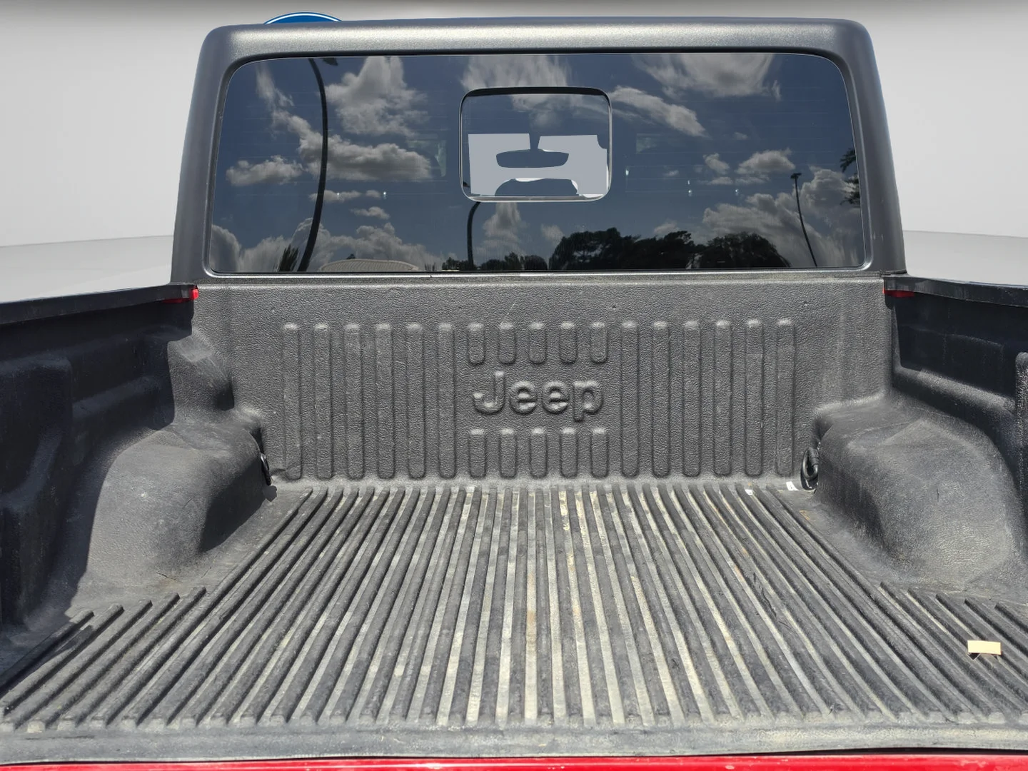 Used 2023 Firecracker Red Clearcoat Jeep Overland image 15