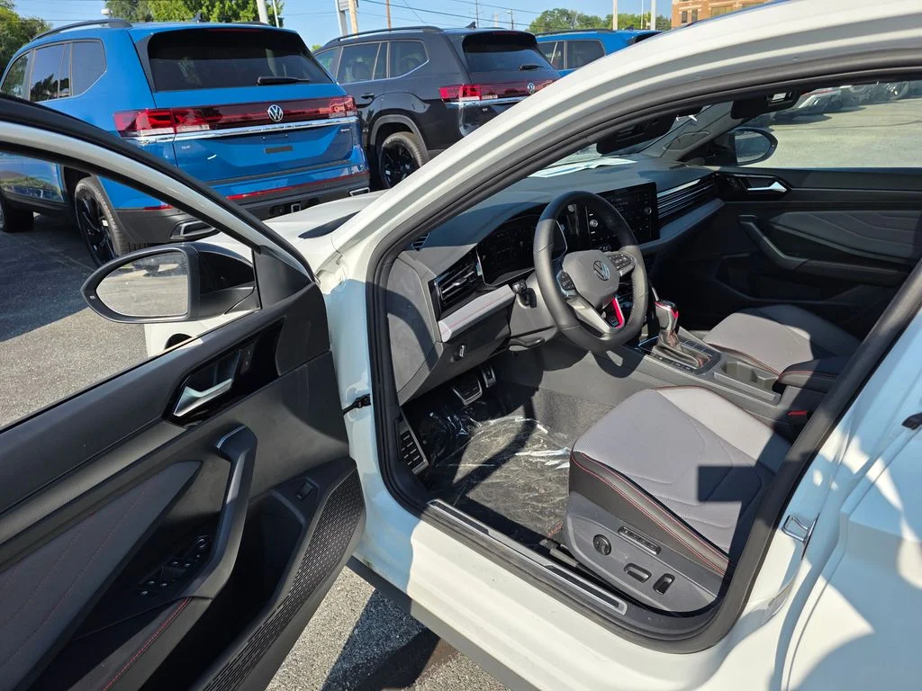 2026 Volkswagen Jetta GLI Autobahn - Photo 11