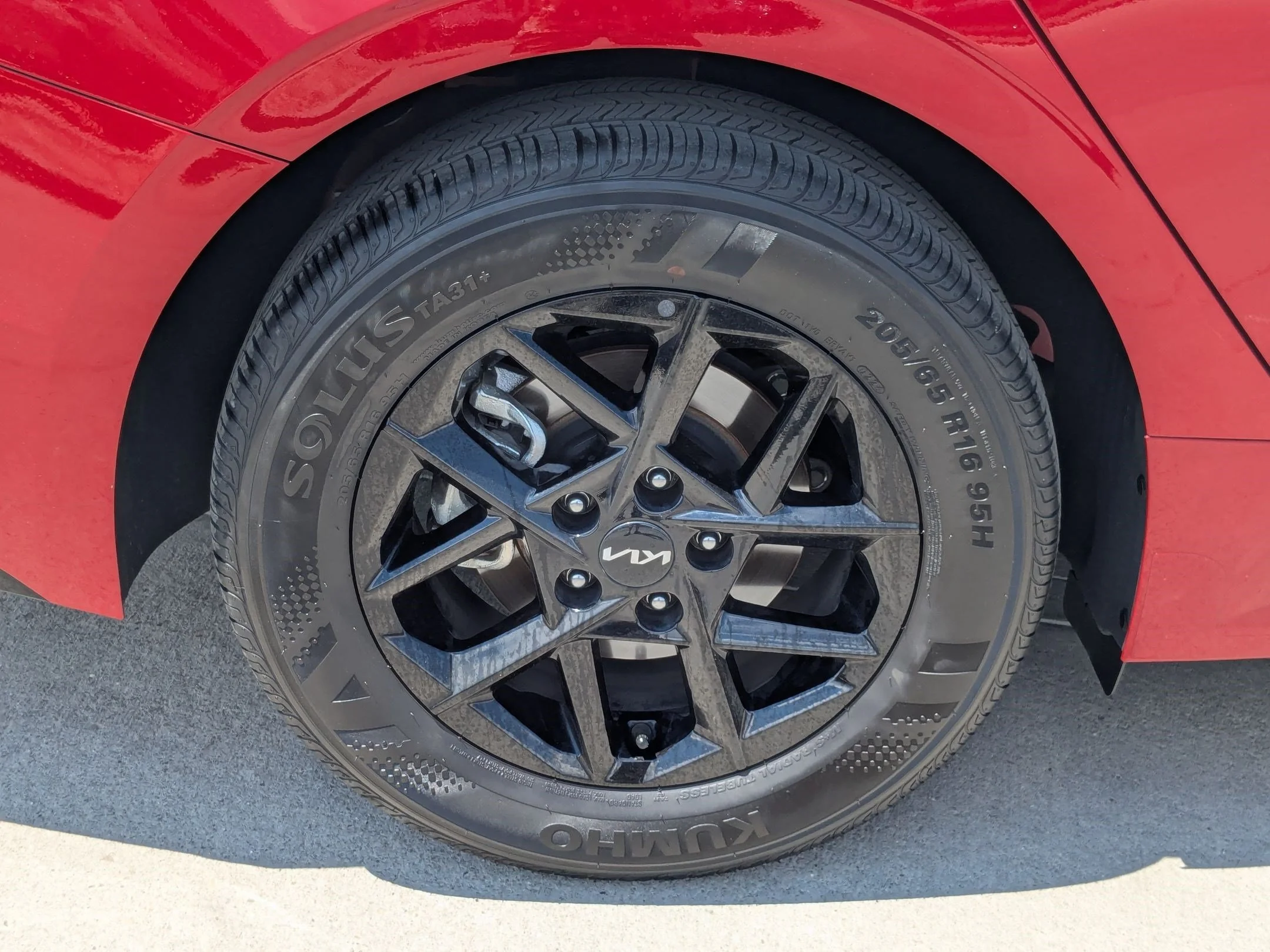Used 2025 Runway Red Kia LXS image 12