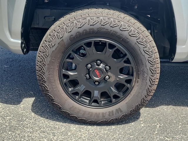 Used 2026  Toyota SR5 image 7
