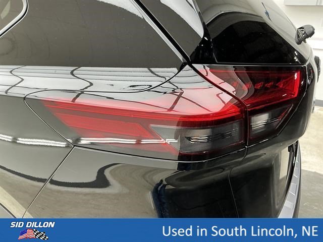 Used 2023 Super Black Nissan SL image 22