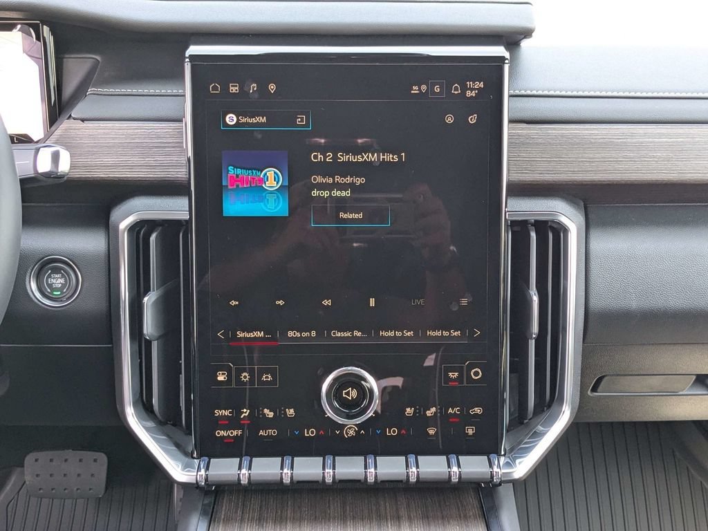 2026 GMC Acadia Denali - Photo 18