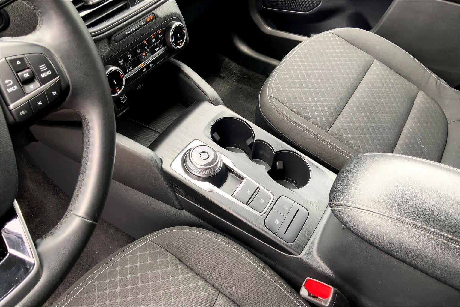 Used 2024 Agate Black Metallic Ford Active image 16