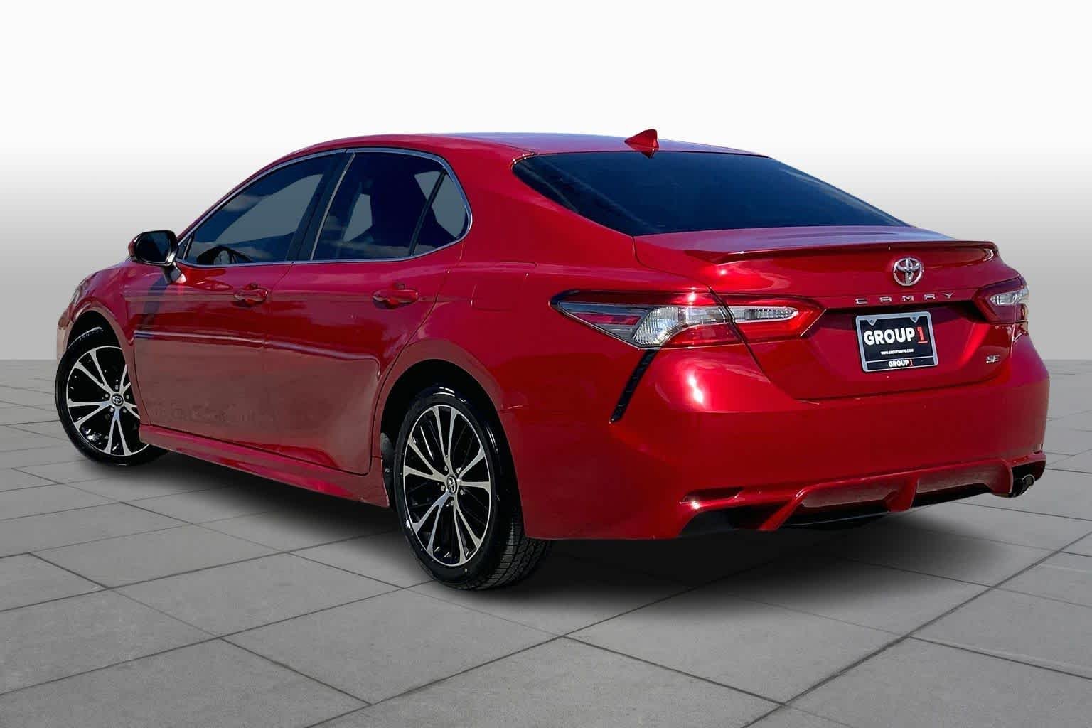 Used 2019 Supersonic Red Toyota SE image 12