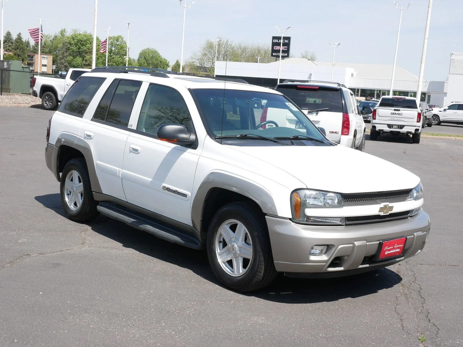 Used 2002 Chevrolet TrailBlazer LTZ with VIN 1GNDT13S422394712 for sale in White Bear Lake, Minnesota