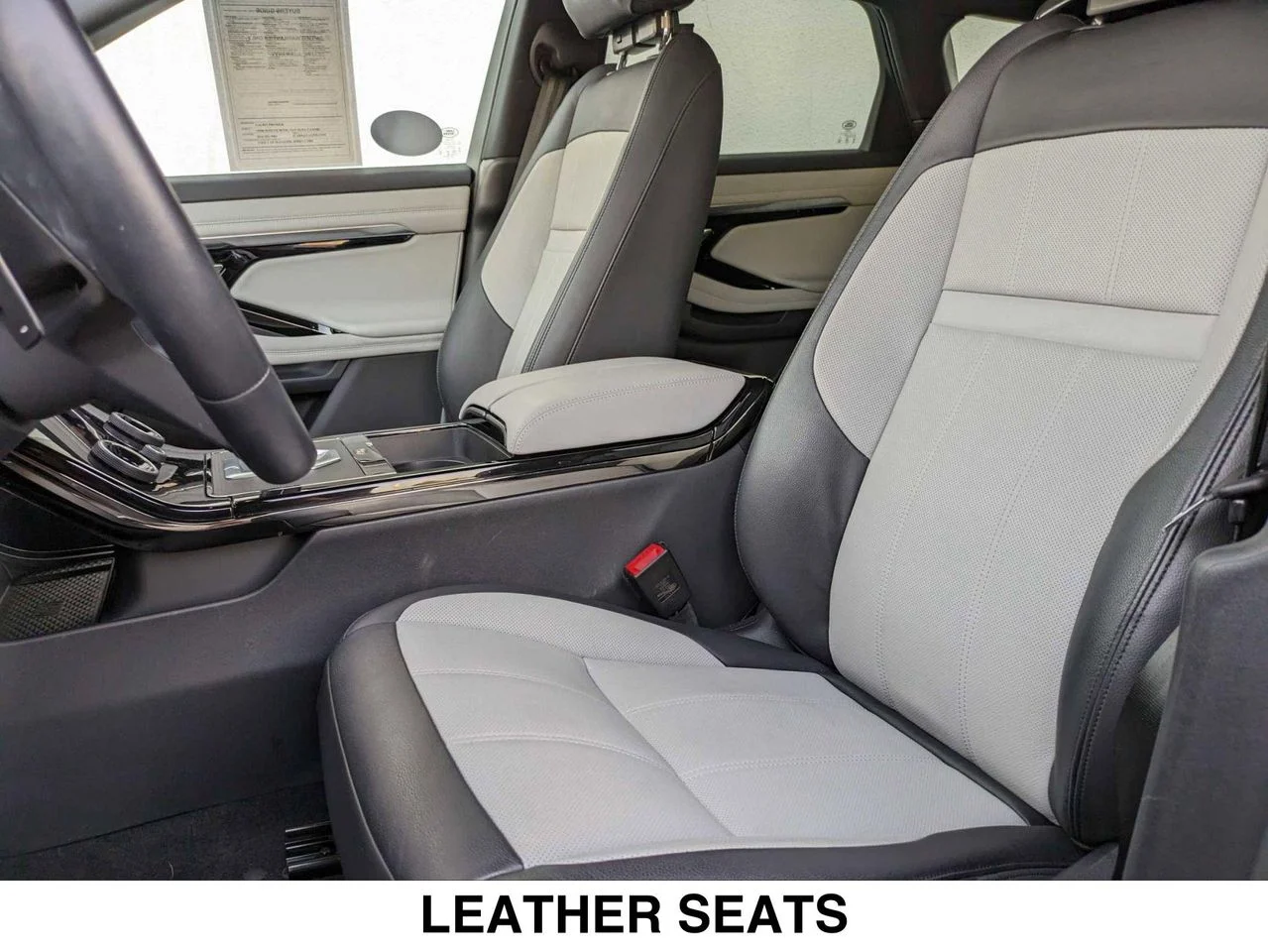 Used 2023 ELGER GRAY Land Rover R-Dynamic SE image 20