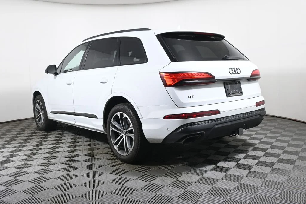 Used 2025 White Audi 45 Premium Plus image 5