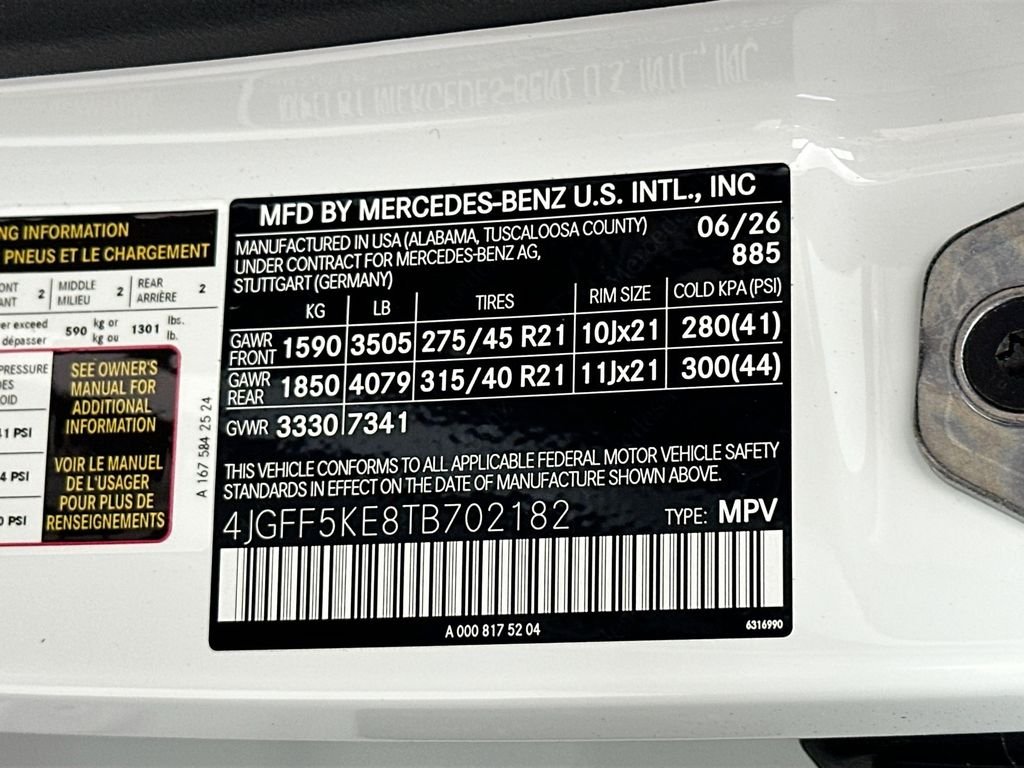 New 2026 MANUFAKTUR Moonlight White Metallic Mercedes-Benz GLS 450 image 35