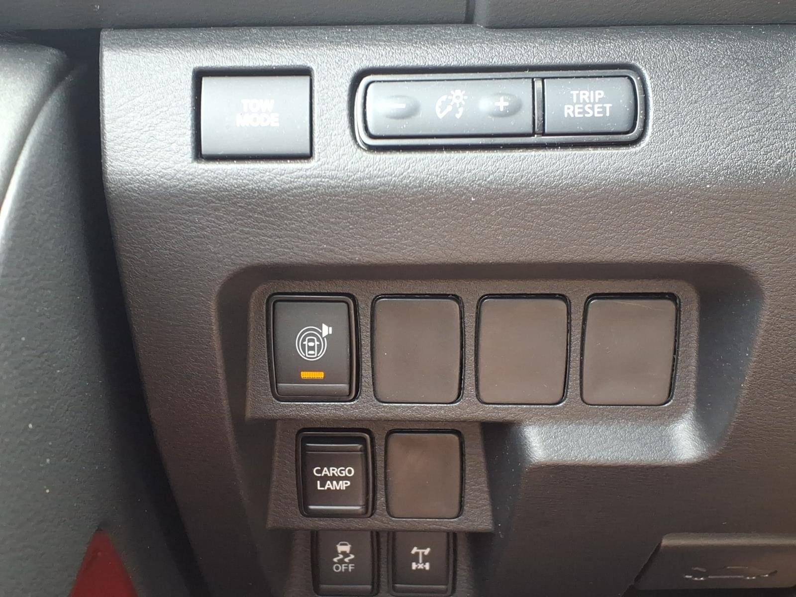 2026 Nissan Frontier PRO-4X White at Robbins Nissan