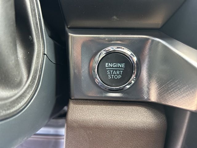 New 2026 Star White Metallic Tri-Coat Ford F-350® King Ranch® image 30