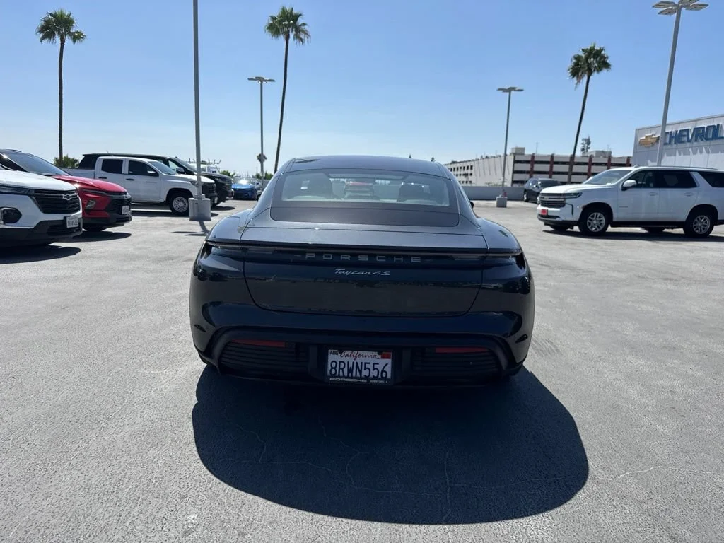 Used 2020  Porsche 4S image 6