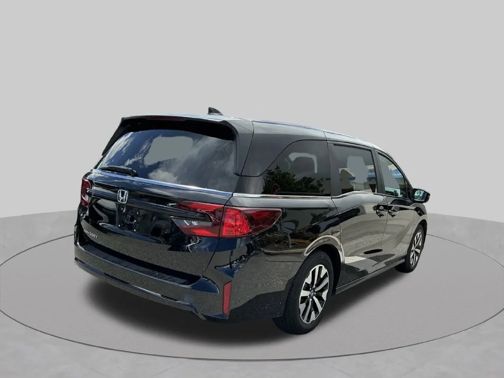 Used 2025  Honda EX-L image 12