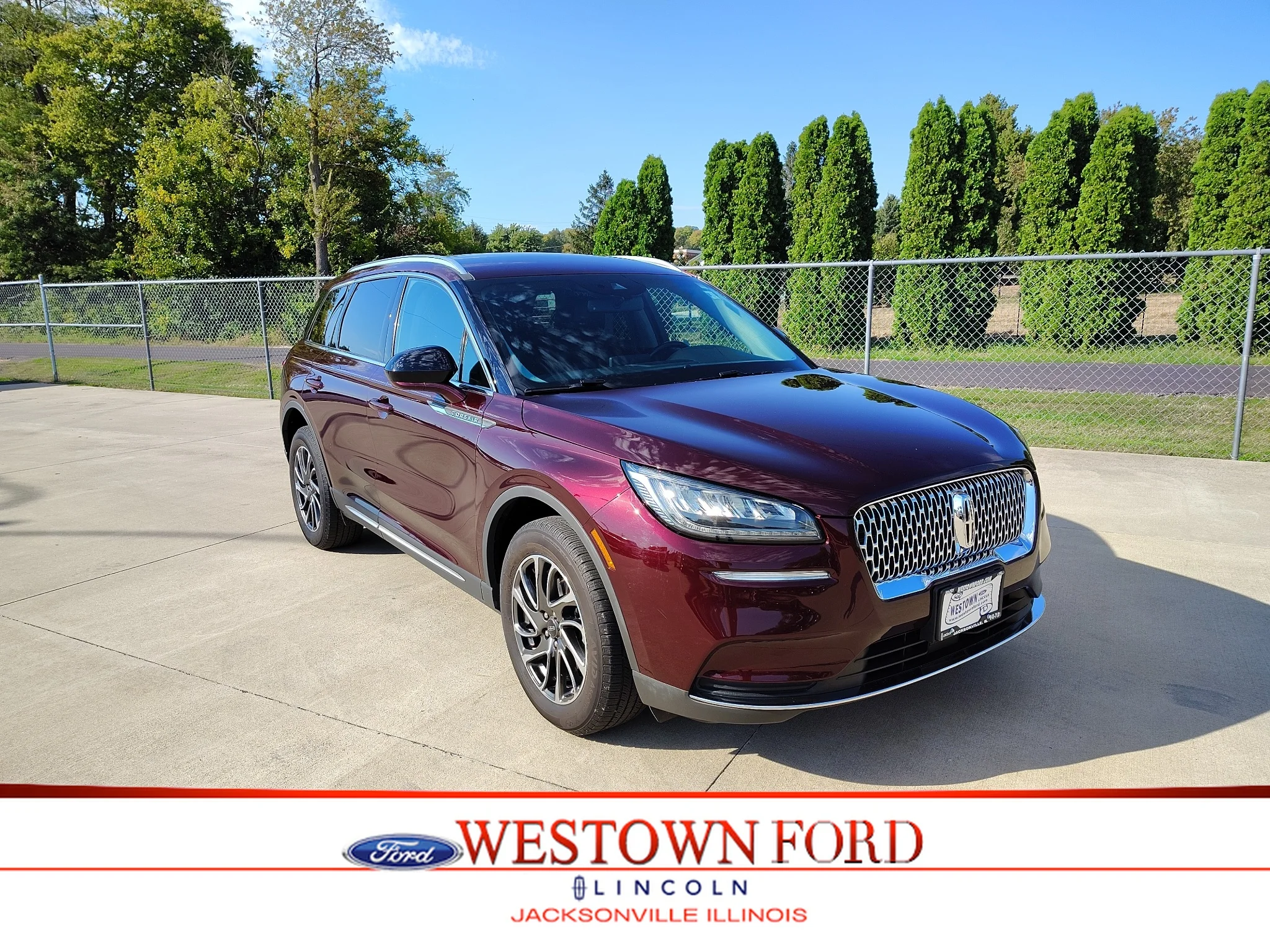 Used 2020 Burgundy Velvet Lincoln  image 1